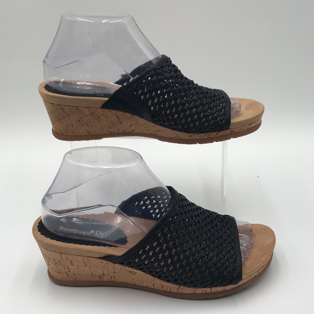 Baretraps Women's Black Wedge Sandals